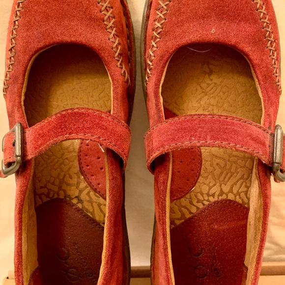 Comfy boc flats perfect for fall - Picture 5 of 6